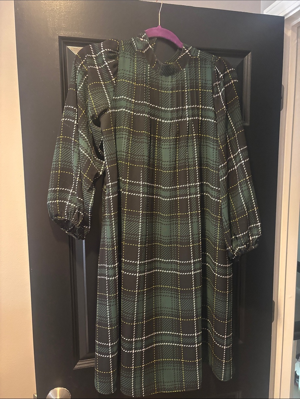 Ann Taylor Green and Black Plaid Long-Sleeve Dress